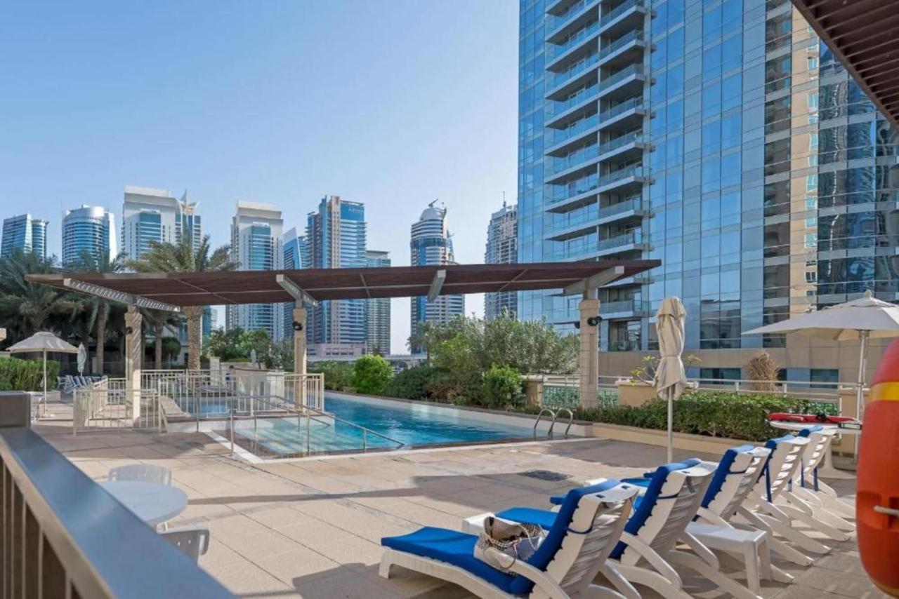 Maison Privee - Stunning Waterfront Apt With Marina View Nxt To Beach Dubai Exterior foto